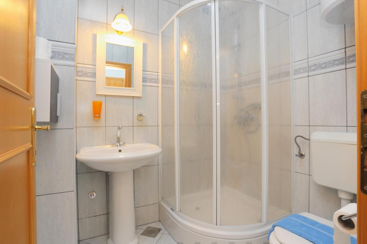 By The Sea Lokva Rogoznica, - 13226 Apartment Omis