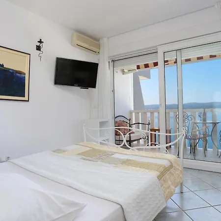 Apartments By The Sea Lokva Rogoznica, Omis - 13226 Zewnętrze zdjęcie